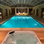 & Piscine Chauffee 5 Minutes De Sarlat Vila